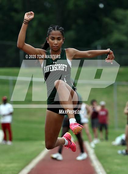 Thumbnail 3 in NCISAA D1 Championship (Long Jump) photogallery.