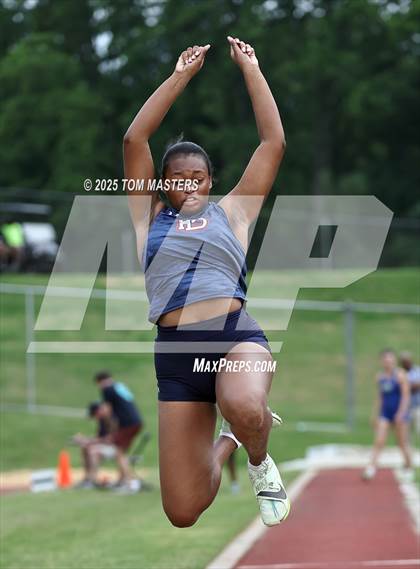 Thumbnail 3 in NCISAA D1 Championship (Long Jump) photogallery.