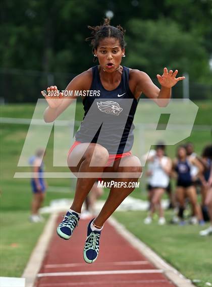 Thumbnail 3 in NCISAA D1 Championship (Long Jump) photogallery.