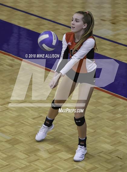 Thumbnail 1 in Signal Mountain vs Notre Dame (Choo Choo Play Day Tournament) photogallery.