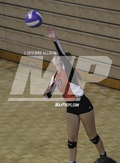 Thumbnail 2 in Signal Mountain vs Notre Dame (Choo Choo Play Day Tournament) photogallery.