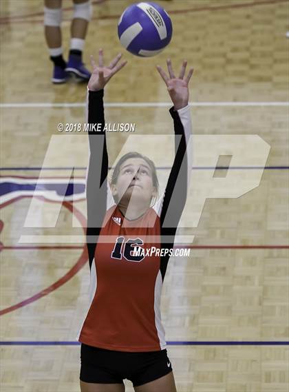 Thumbnail 2 in Signal Mountain vs Notre Dame (Choo Choo Play Day Tournament) photogallery.