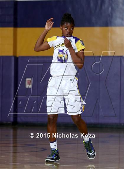 Thumbnail 2 in Valencia vs. Lynwood (CIF SS Playoffs) photogallery.