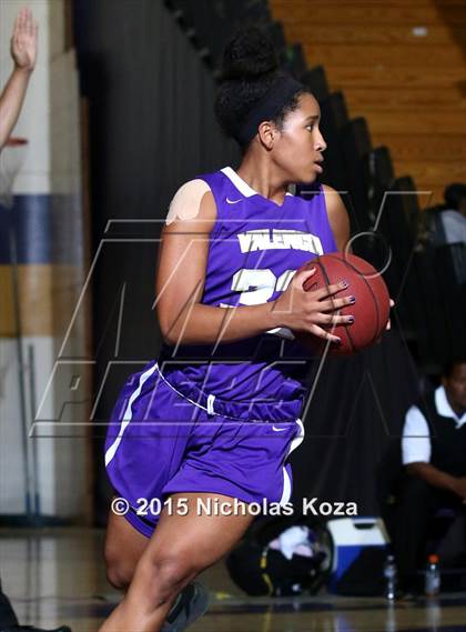 Thumbnail 3 in Valencia vs. Lynwood (CIF SS Playoffs) photogallery.