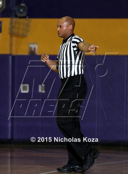 Thumbnail 1 in Valencia vs. Lynwood (CIF SS Playoffs) photogallery.
