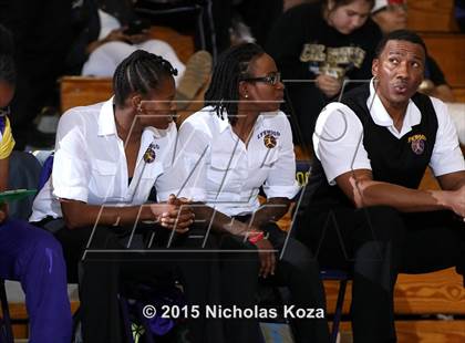 Thumbnail 3 in Valencia vs. Lynwood (CIF SS Playoffs) photogallery.
