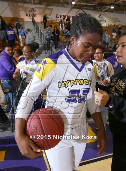 Thumbnail 3 in Valencia vs. Lynwood (CIF SS Playoffs) photogallery.