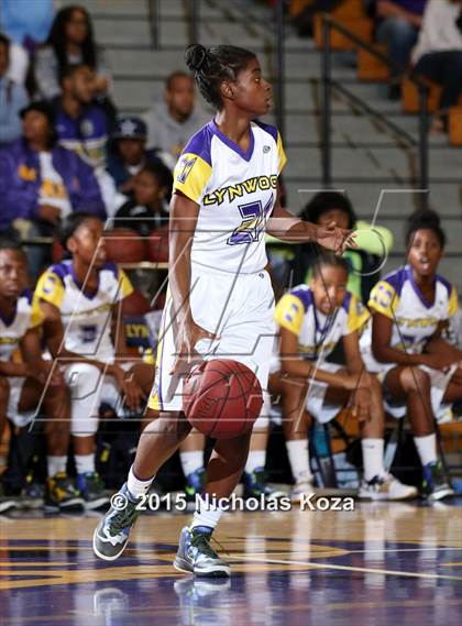 Thumbnail 3 in Valencia vs. Lynwood (CIF SS Playoffs) photogallery.