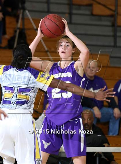 Thumbnail 3 in Valencia vs. Lynwood (CIF SS Playoffs) photogallery.