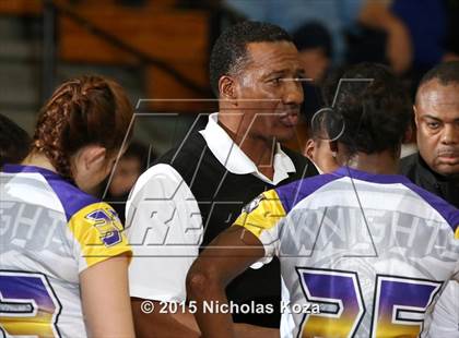 Thumbnail 2 in Valencia vs. Lynwood (CIF SS Playoffs) photogallery.