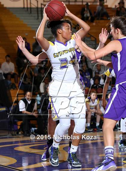 Thumbnail 2 in Valencia vs. Lynwood (CIF SS Playoffs) photogallery.