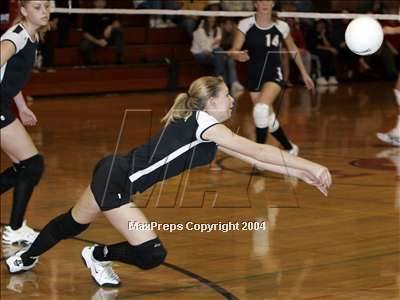 Thumbnail 2 in Granada @ Carondelet (Sec. Playoff) photogallery.