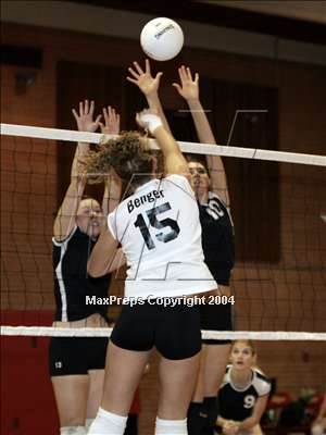Thumbnail 3 in Granada @ Carondelet (Sec. Playoff) photogallery.