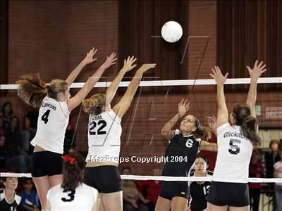Thumbnail 3 in Granada @ Carondelet (Sec. Playoff) photogallery.