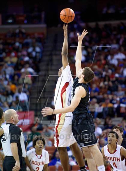 Thumbnail 2 in South Grand Prairie vs. Steele (UIL 5A Semifinal) photogallery.