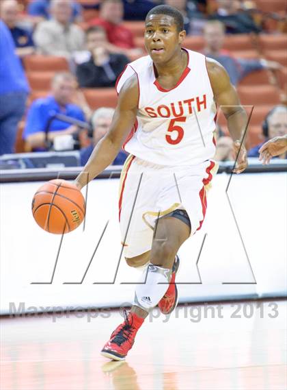 Thumbnail 1 in South Grand Prairie vs. Steele (UIL 5A Semifinal) photogallery.