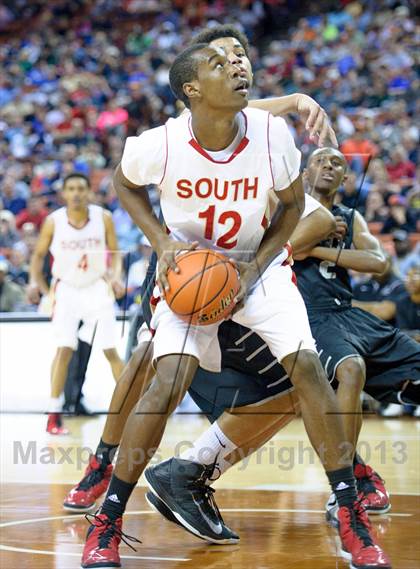 Thumbnail 1 in South Grand Prairie vs. Steele (UIL 5A Semifinal) photogallery.