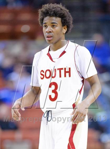 Thumbnail 2 in South Grand Prairie vs. Steele (UIL 5A Semifinal) photogallery.