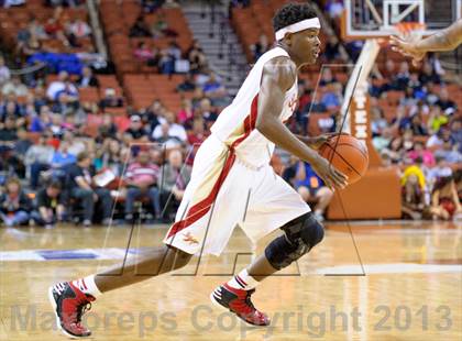 Thumbnail 1 in South Grand Prairie vs. Steele (UIL 5A Semifinal) photogallery.