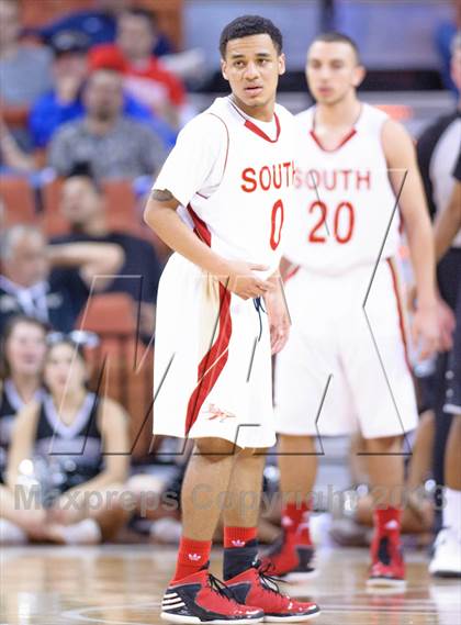 Thumbnail 2 in South Grand Prairie vs. Steele (UIL 5A Semifinal) photogallery.