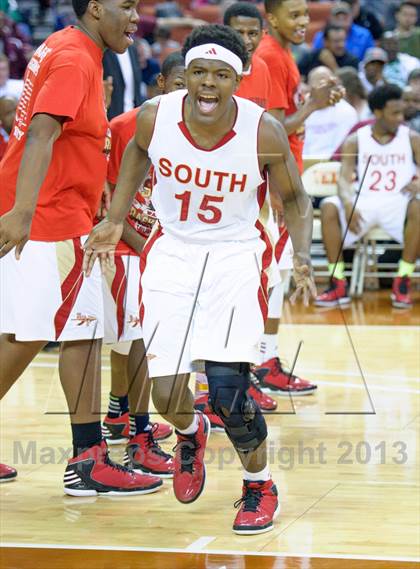 Thumbnail 3 in South Grand Prairie vs. Steele (UIL 5A Semifinal) photogallery.