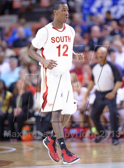 Thumbnail 2 in South Grand Prairie vs. Steele (UIL 5A Semifinal) photogallery.