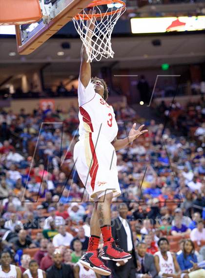 Thumbnail 2 in South Grand Prairie vs. Steele (UIL 5A Semifinal) photogallery.