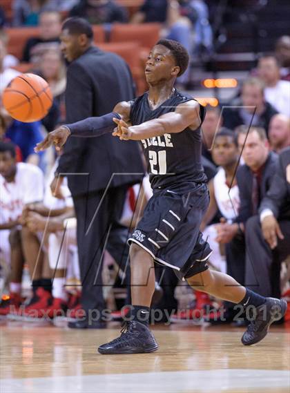 Thumbnail 2 in South Grand Prairie vs. Steele (UIL 5A Semifinal) photogallery.