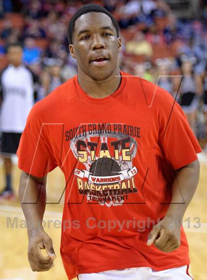 Thumbnail 1 in South Grand Prairie vs. Steele (UIL 5A Semifinal) photogallery.