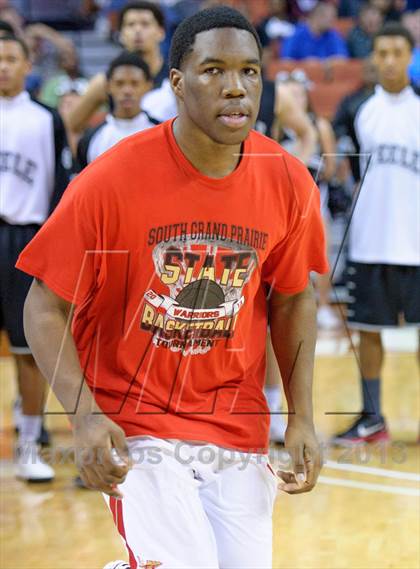 Thumbnail 3 in South Grand Prairie vs. Steele (UIL 5A Semifinal) photogallery.