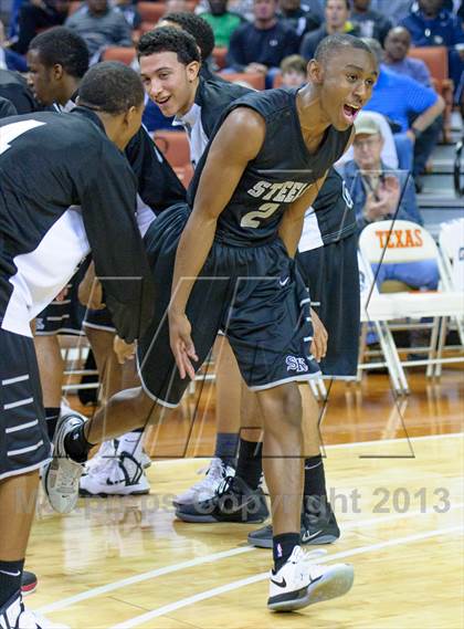Thumbnail 3 in South Grand Prairie vs. Steele (UIL 5A Semifinal) photogallery.