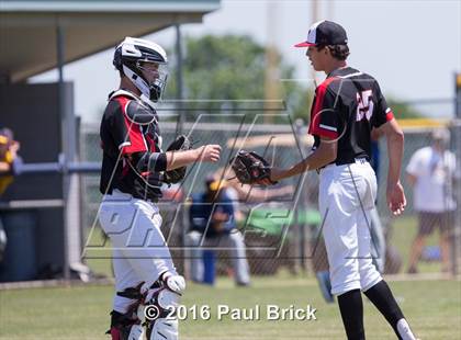 Thumbnail 3 in Lake Travis vs. Stony Point (Bi-District 6A 2nd Round) photogallery.