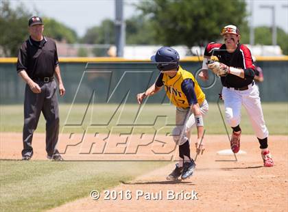 Thumbnail 3 in Lake Travis vs. Stony Point (Bi-District 6A 2nd Round) photogallery.