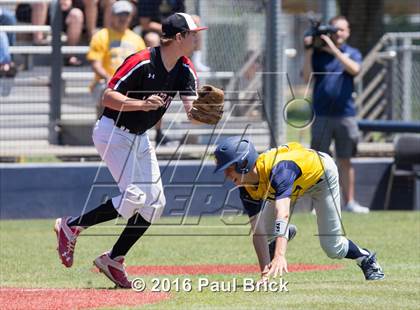 Thumbnail 3 in Lake Travis vs. Stony Point (Bi-District 6A 2nd Round) photogallery.