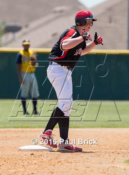 Thumbnail 1 in Lake Travis vs. Stony Point (Bi-District 6A 2nd Round) photogallery.