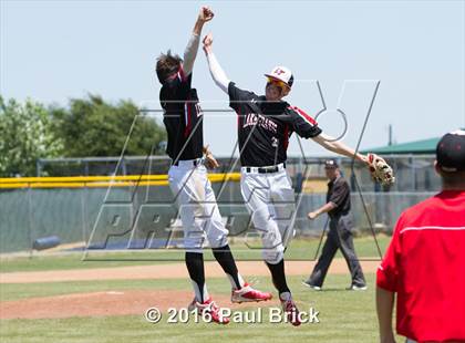Thumbnail 3 in Lake Travis vs. Stony Point (Bi-District 6A 2nd Round) photogallery.