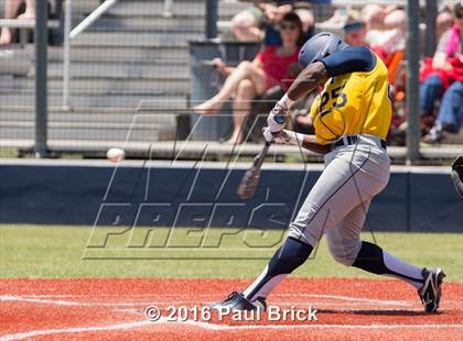 Thumbnail 2 in Lake Travis vs. Stony Point (Bi-District 6A 2nd Round) photogallery.