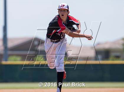 Thumbnail 3 in Lake Travis vs. Stony Point (Bi-District 6A 2nd Round) photogallery.