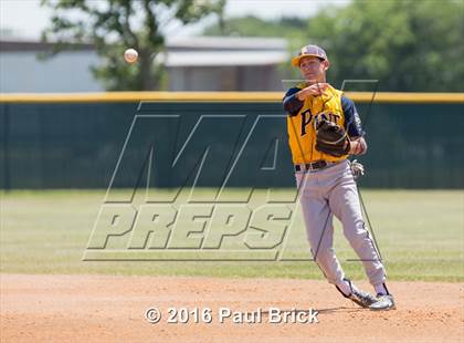 Thumbnail 3 in Lake Travis vs. Stony Point (Bi-District 6A 2nd Round) photogallery.