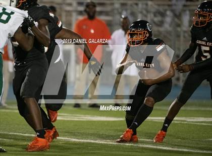 Thumbnail 3 in Carol City vs Central photogallery.