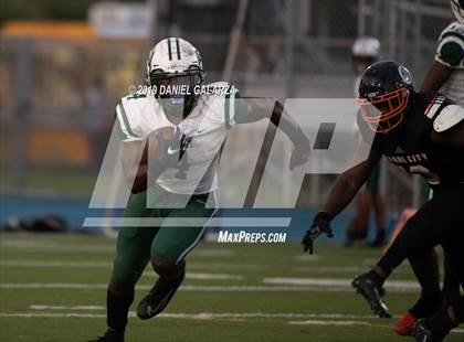 Thumbnail 3 in Carol City vs Central photogallery.