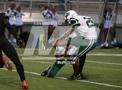 Thumbnail 2 in Carol City vs Central photogallery.