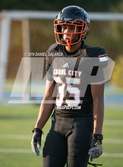 Thumbnail 3 in Carol City vs Central photogallery.