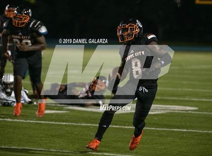Thumbnail 1 in Carol City vs Central photogallery.