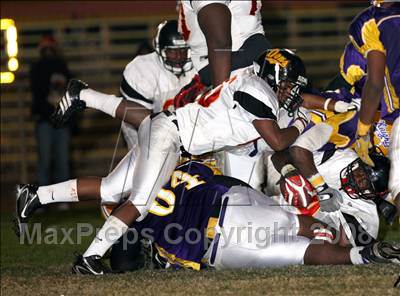 Thumbnail 2 in Lynwood vs. Dominguez photogallery.