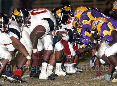 Thumbnail 2 in Lynwood vs. Dominguez photogallery.