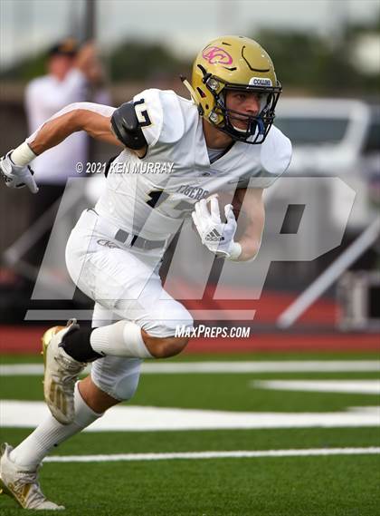 Thumbnail 1 in Klein Collins vs Klein Oak photogallery.