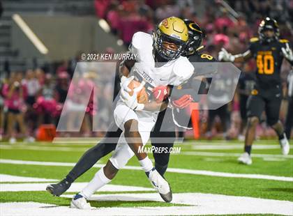 Thumbnail 3 in Klein Collins vs Klein Oak photogallery.