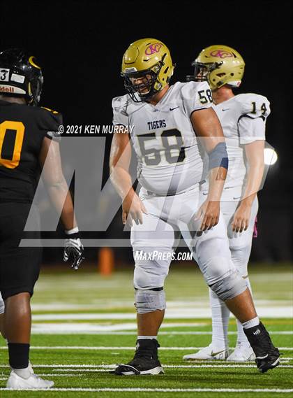Thumbnail 2 in Klein Collins vs Klein Oak photogallery.