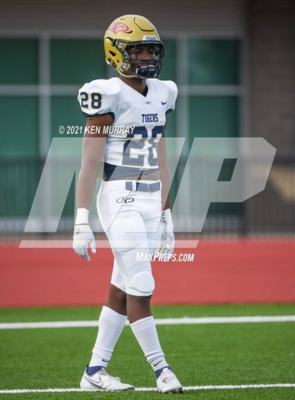 Thumbnail 1 in Klein Collins vs Klein Oak photogallery.